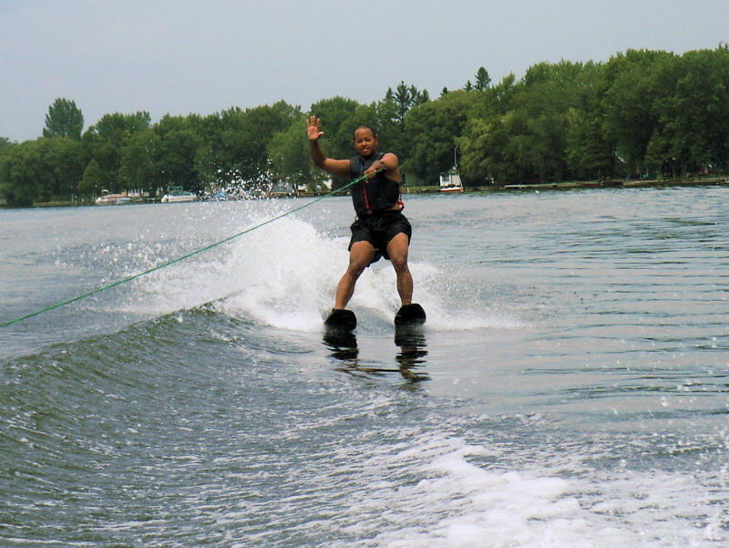 2004 07 18 J Waterskies