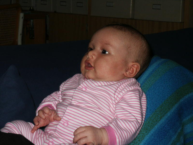 2005 06 18 She So Cute.