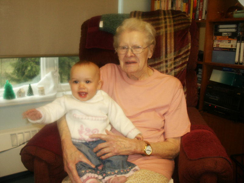 2006 01 04 Ruby and Great Gramma Leatherbarrow 3