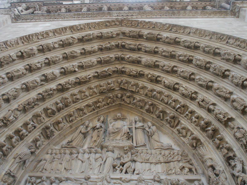 2006 01 21 Notre Dame multitude of angels