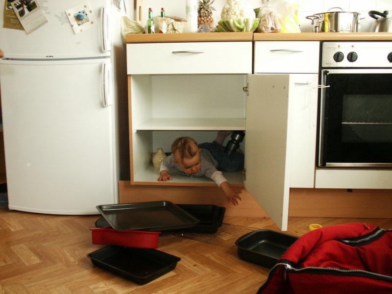 2006 04 23 In the cupboard