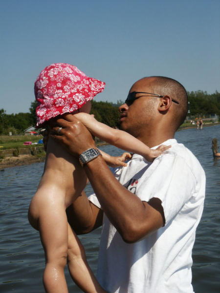 2006 06 11 Papa and Ruby in the water