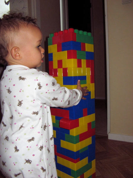2006 09 18 Ruby and the Lego Tower