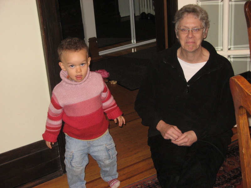 2006 12 18 Gran and Ru Just Hangin'