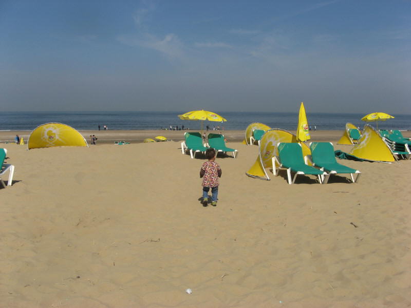 2007 04 22 Ruby at Scheveningen Beach