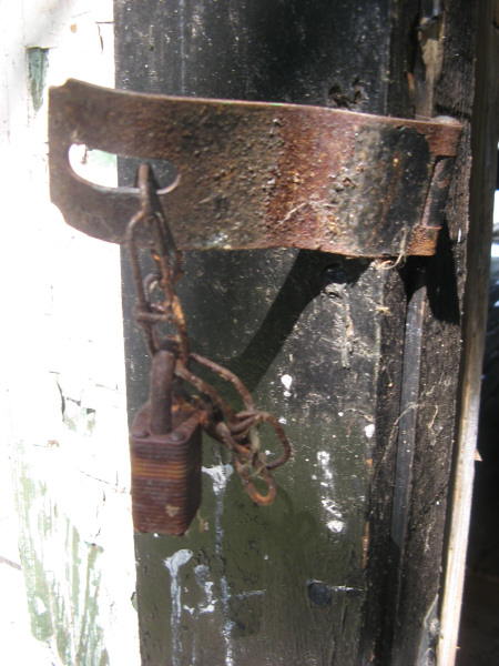 2007 07 27 Rusty Lock