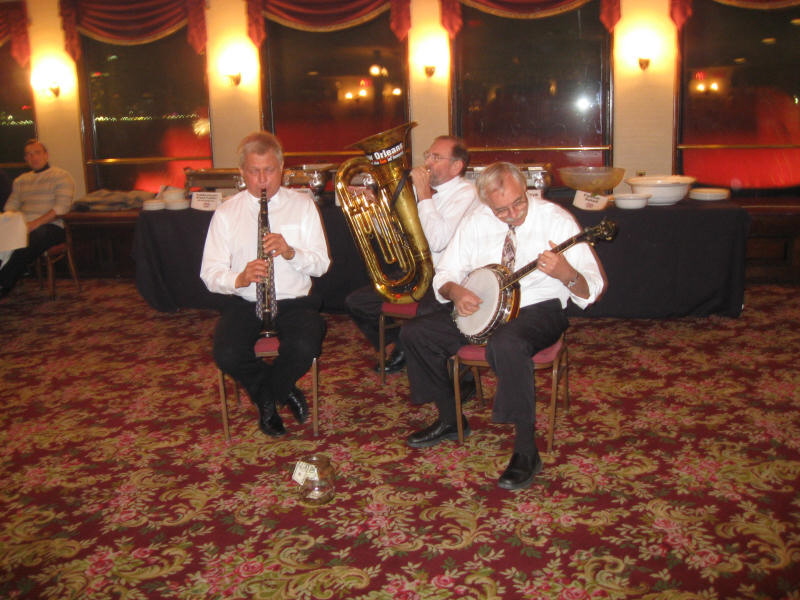 2007 10 23 - NOLA - The band played on again.