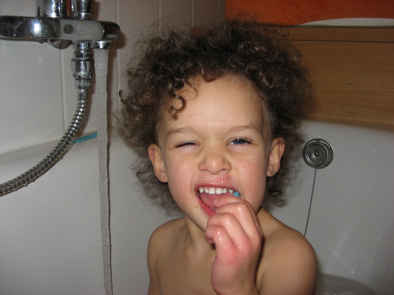 2007 11 27 Winking Bath Girl