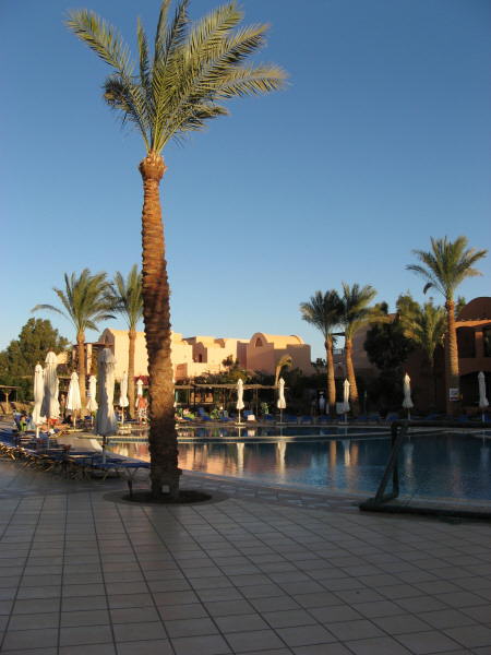 2008 01 05 Pool at the resort