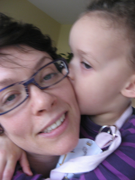 2008 04 01 Big Kiss for Mama