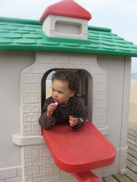 2008 04 19 Ruby at the Beach House