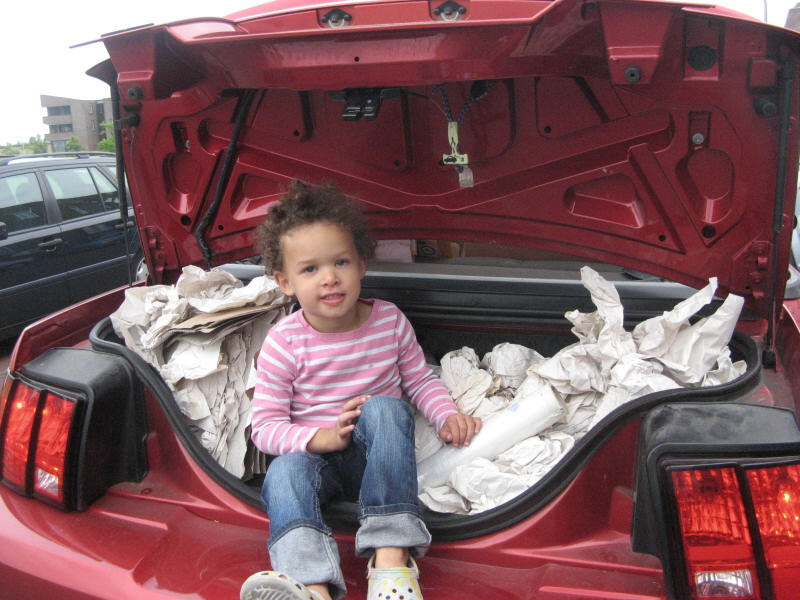 2008 06 22 Ruby Rides the Garbage Mobile
