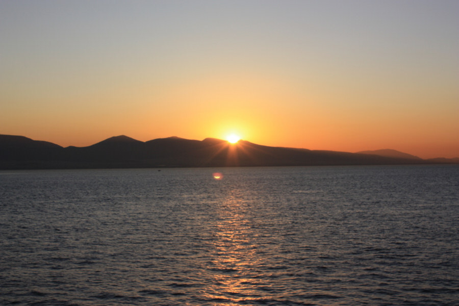 2008 10 08 Sunrise from the Ferry