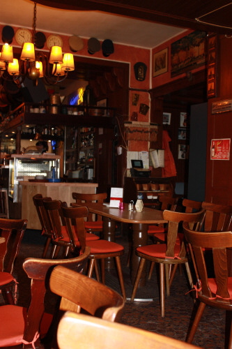 2009 01 08 Cozy Bar for Lunch