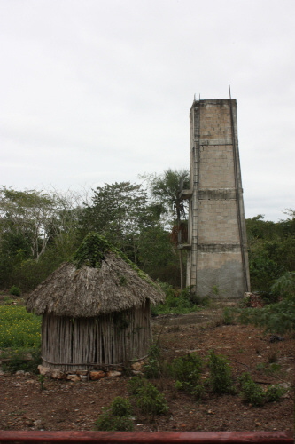 2009 01 14 Mayan Hut and Tall Tower